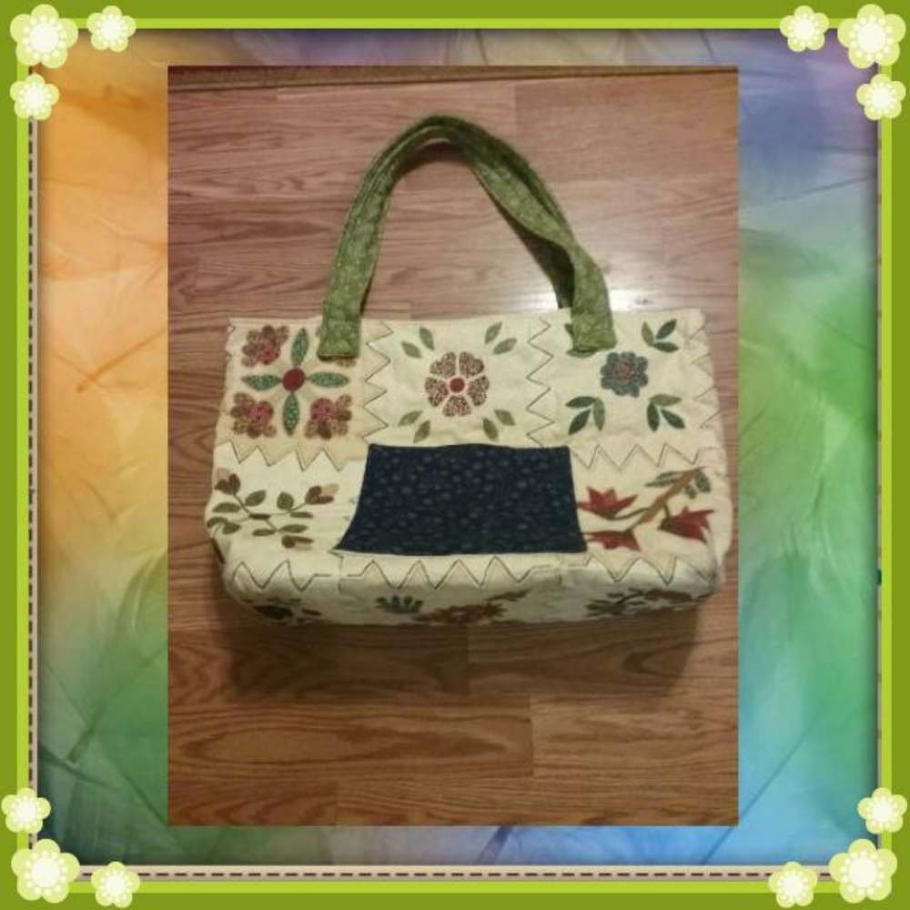LARGE QUILTED TOTE BAG